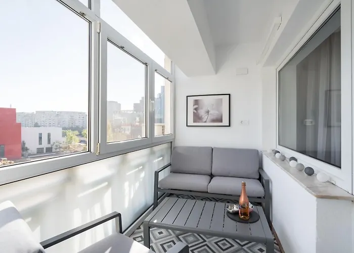 Citadelle I Splaiul Unirii * Бухарест